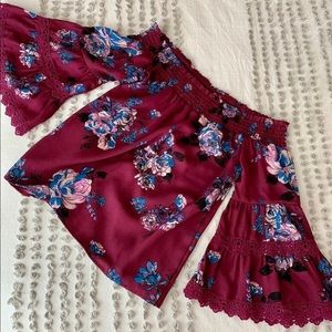 Floral off the shoulder blouse with lace detail